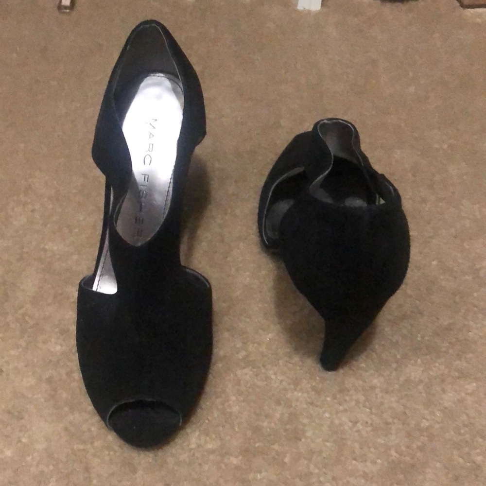 Black suede cutout heels 8.5 Marc fisher